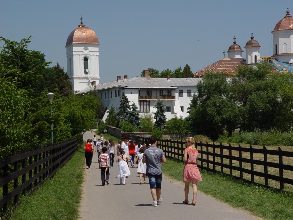 manastirea-cernica.jpg