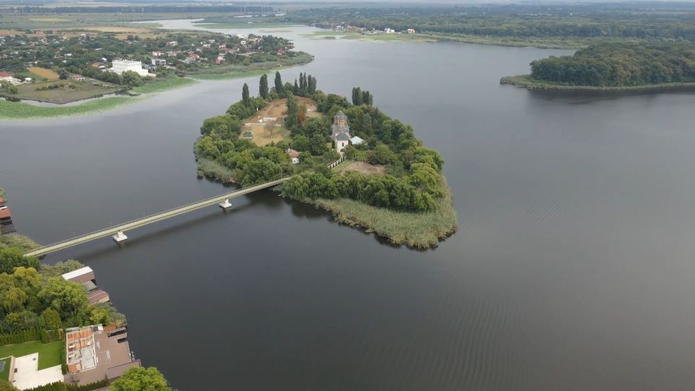 manastirea-snagov-1.jpg